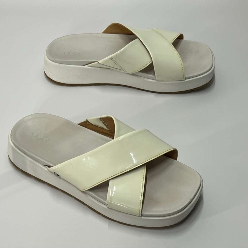 UGG Women's Cream Cross-Strap Sandals